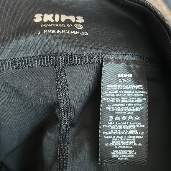 SKIMS SKIMS PERFORMANCE HIGH-WAISTED 7/8 LEGGING NWT - Picture 5 of 7